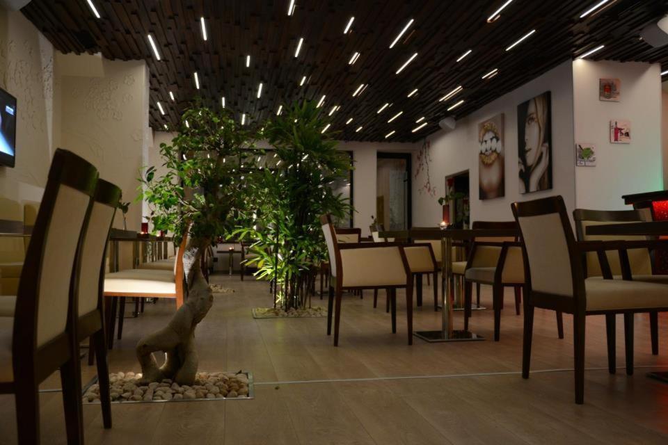 Zenti Plaza Hotel Drobeta Turnu Severin Eksteriør billede