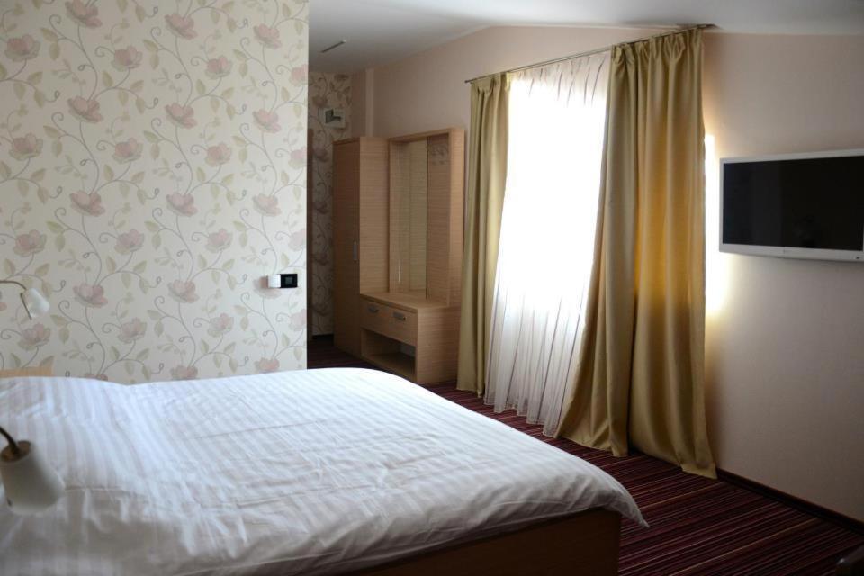 Zenti Plaza Hotel Drobeta Turnu Severin Værelse billede
